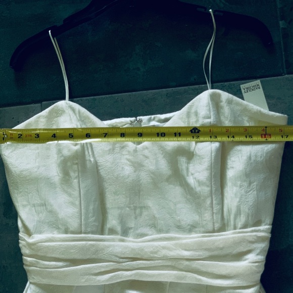 Wedding Dress - Picture 8 of 8